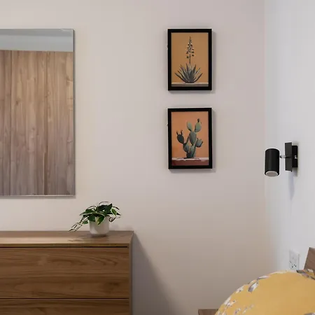 Cosy 3br Duplex Penthouse With Terrace & Views By Isola360 شقة موستا