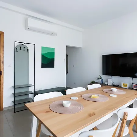 Cosy 3br Duplex Penthouse With Terrace & Views By Isola360 موستا