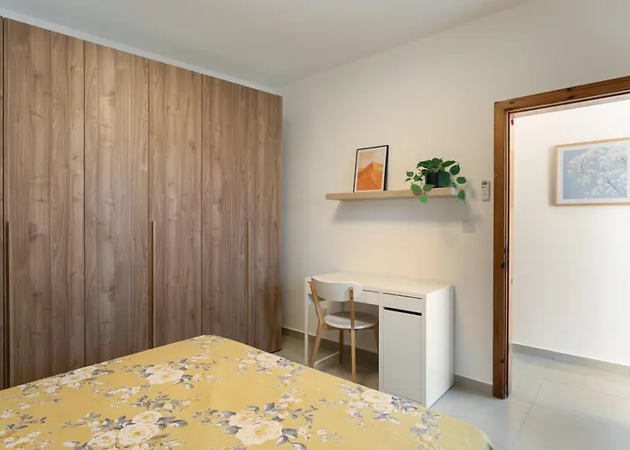 Cosy 3br Duplex Penthouse With Terrace & Views By Isola360